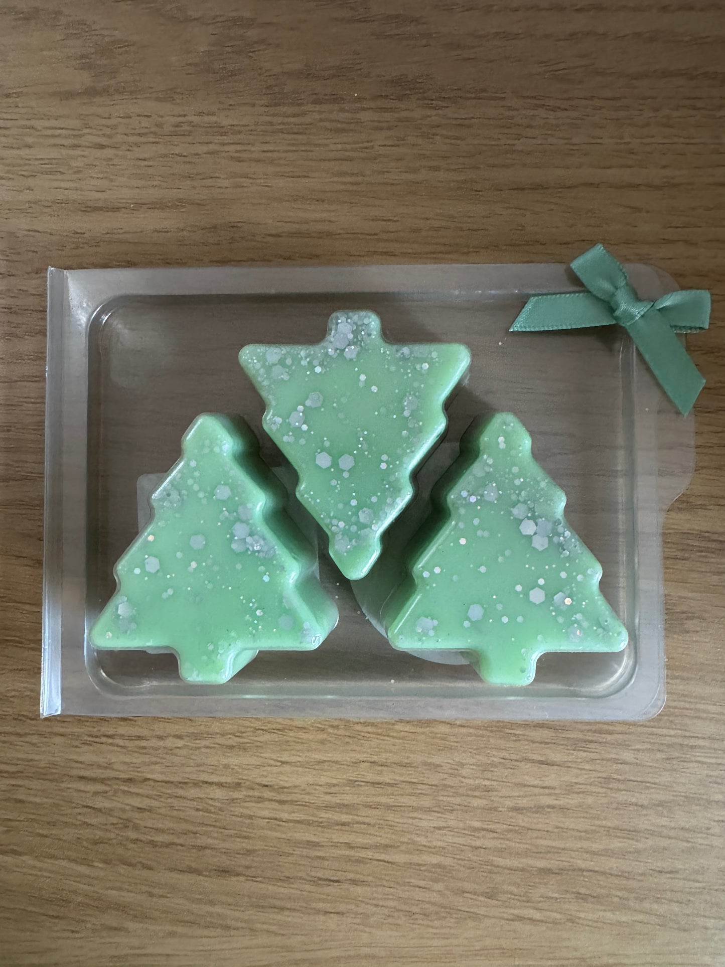 60g Christmas Tree shaped wax melts Cosy Christmas
